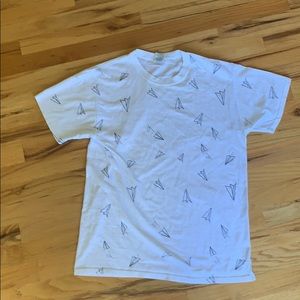 paper airplane tee